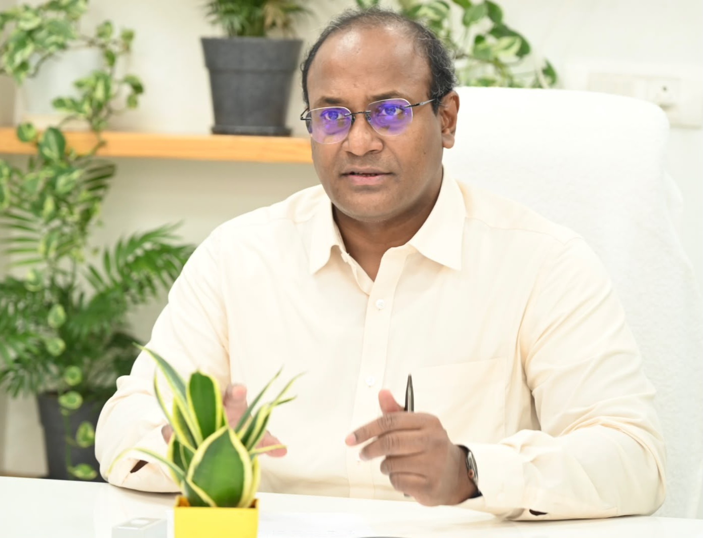 अगले तीन सप्ताह सिर्फ SIR पर फोकस करें जिलाधिकारी, सीईओ।