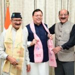 मुख्यमंत्री पुष्कर धामी से, स्वास्थ्य मंत्री सुबोध उनियाल एवं विधायक किशोर उपाध्याय ने की भेंट।