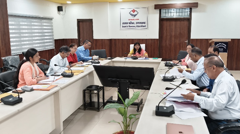 राजस्व पुलिस एवं भूलेख सर्वेक्षण संस्थान, अल्मोड़ा का होगा सुदृढ़ीकरण एवं आधुनिकीकरण, आयुक्त एवं सचिव राजस्व परिषद।