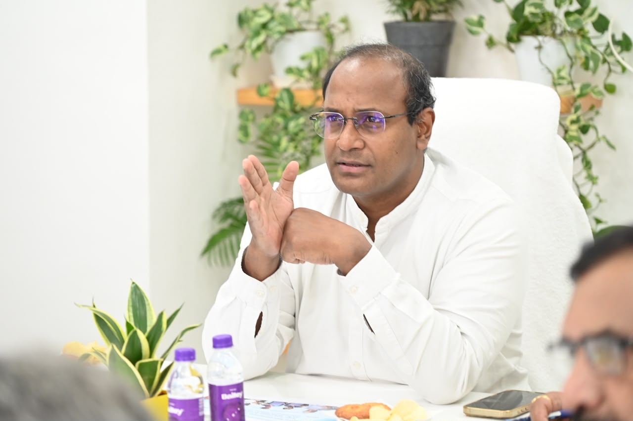 मुख्य निर्वाचन अधिकारी ने लिया राजनैतिक दलों से SIR पर फीडबैक।