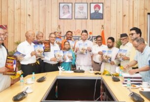 मुख्यमंत्री ने उत्तराखण्ड क्षत्रिय कल्याण समिति की, वेबसाइट एवं क्षत्रिय जागरण स्मारिका का किया विमोचन।