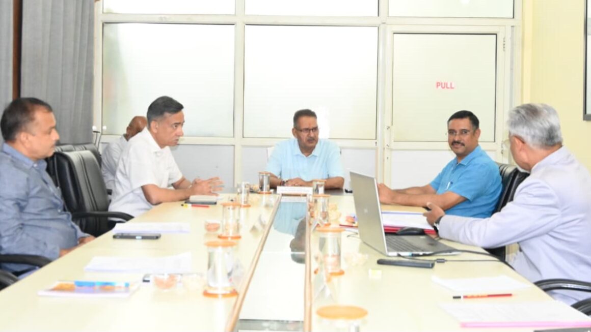 पूर्व सैनिकों और युवाओं को विदेश में रोजगार उपलब्ध कराने की दिशा में तेजी से कार्य करे उपनल, गणेश जोशी।