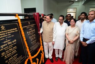 मुख्यमंत्री ने 11 करोड़ 20 लाख की लागत से दून विश्वविद्यालय में बने, बॉयोलॉजिकल साइंस प्रयोगशाला भवन व 17 करोड़ 39 लाख की लागत से बने केंद्रीय पुस्तकालय भवन का किया लोकार्पण।
