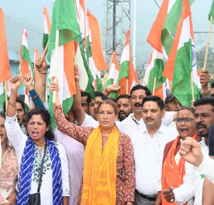 तिरंगा यात्रा में उमड़ा जनसैलाब, हर घर तिरंगा अभियान को मिला व्यापक समर्थन, रेखा आर्या।