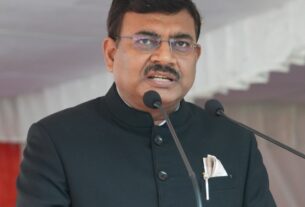 स्वतंत्रता दिवस पर मुख्य सचिव ने सुशासन, विकसित उत्तराखण्ड और हिमालय संरक्षण का लिया संकल्प।