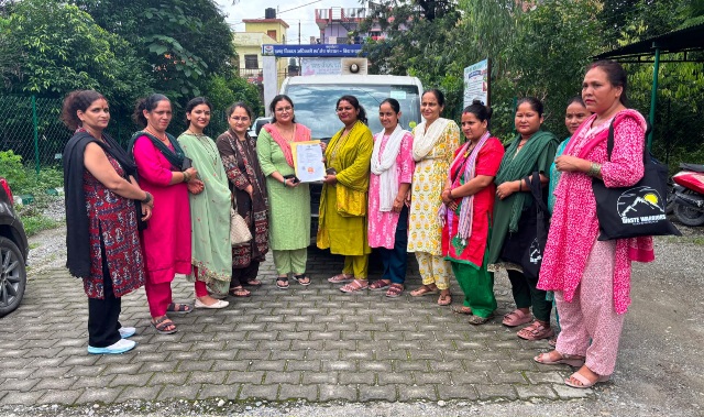 पर्यावरण सखियों को मिला कचरा संग्रहण वाहन, गांवों में मजबूत होगी कचरा संग्रहण एवं प्रबंधन व्यवस्था।