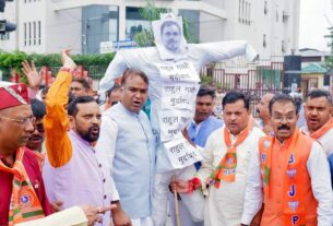 भाजपा एससी मोर्चा ने प्रदेशभर में, राहुल गांधी का पुतला दहन कर किया जबरदस्त प्रदर्शन।