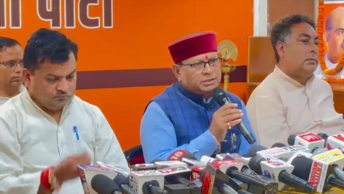 तुष्टिकरण के आरोपों से बचने के लिए कांग्रेस, जातीय राजनीति को ढाल बना रही है, मंत्री खजान दास।