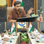 नदियों में कूड़ा डालने वालों पर होगी एफआईआर, डीएम ने अनधिकृत डंपिंग साइट तत्काल चिन्हित करने के दिए निर्देश।