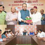 9 व 10 सितंबर को भाजपा के राष्ट्रीय अध्यक्ष कुमाऊं दौरे  पर, मंत्री गणेश जोशी ने पूर्व सैनिक सम्मेलन तैयारियों के संबंध में ली बैठक।