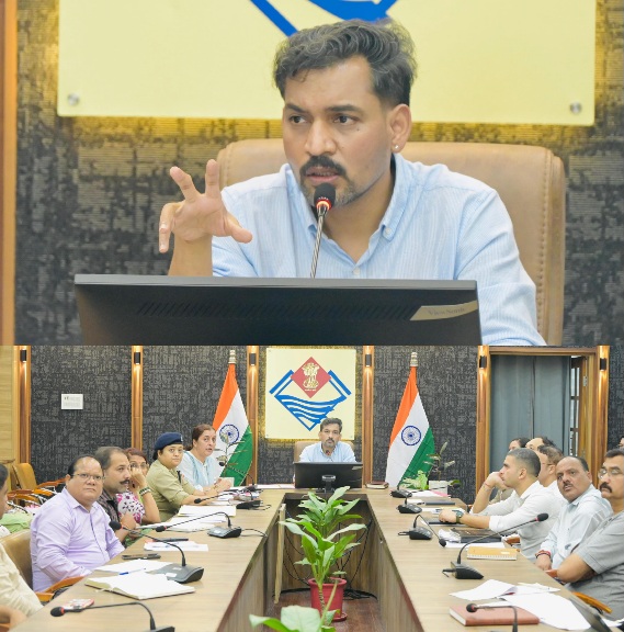 बाल संरक्षण एवं पुनर्वास कार्यों में तेजी लाएं अधिकारी, डीएम डॉ0 आशीष चौहान।  