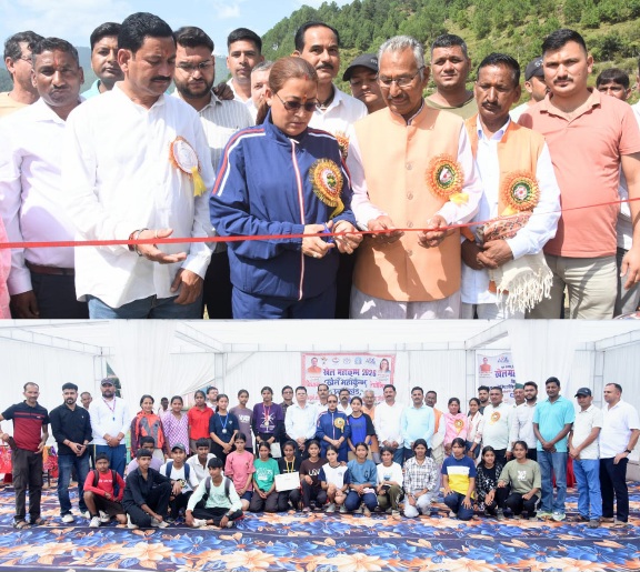 खेल मंत्री रेखा आर्या ने खिलाड़ियों का उत्साहवर्धन कर दिया खेल में आगे बढ़ने का संदेश, कहा युवा है देश का भविष्य।
