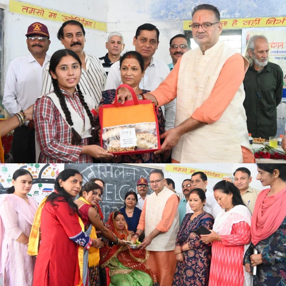 कैबिनेट मंत्री गणेश जोशी आंगन का मिलन’ कार्यक्रम में हुए शामिल, आंगनबाड़ी कार्यकत्रियों व आशा बहनों को किया सम्मानित।