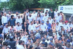 हल्द्वानी ‘शुद्धिकरण’ विवाद पर कांग्रेस का हल्ला बोल, मुख्यमंत्री आवास कूच में उमड़ा जनसैलाब, राजीव महर्षि।