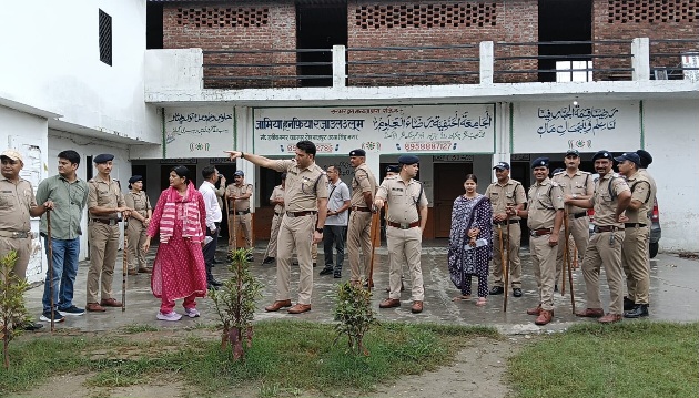 ऊधमसिंह नगर में बिना मान्यता संचालित चार मदरसे सील, आवश्यक दस्तावेज प्रस्तुत न करने पर हुई कार्रवाई।