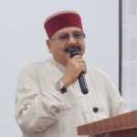 श्रमिक अपने पसीने से प्रदेश के विकास की नई इबारत लिख रहे हैं, महाराज।
