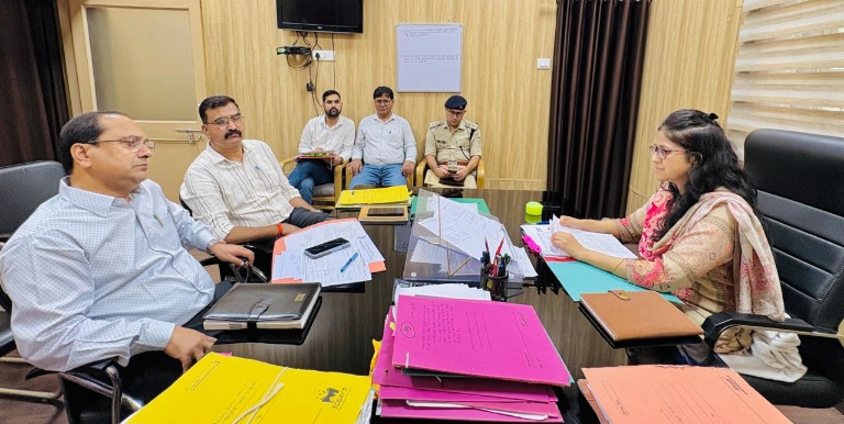 नशा मुक्त समाज के लिए विभागीय समन्वय से चलाएं व्यापक जनजागरूकता अभियान, एडीएम। 
