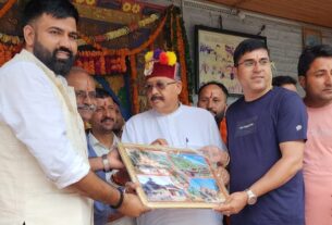 पर्यटन मंत्री महाराज ने किया राजकीय जागड़ा मेले का शुभारंभ, पूजा अर्चना के बाद प्रदेश एवं देश की खुशहाली की कामना।