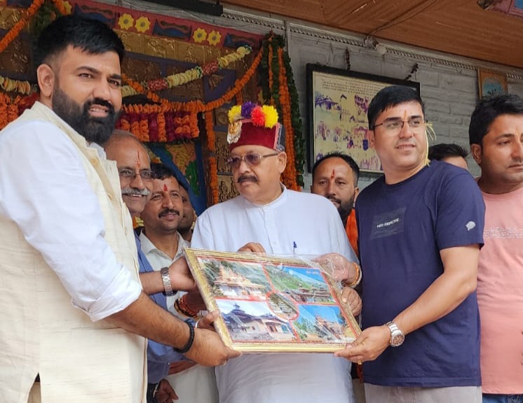 पर्यटन मंत्री महाराज ने किया राजकीय जागड़ा मेले का शुभारंभ, पूजा अर्चना के बाद प्रदेश एवं देश की खुशहाली की कामना।