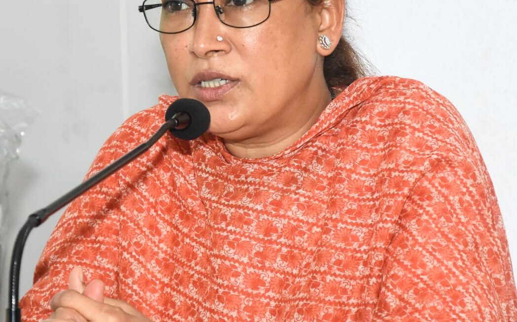 आंगनबाड़ी कार्यकत्रि हैं विभाग की मजबूत रीढ़, विषम परिस्थितियों में करती हैं अपने दायित्वों का निर्वहन, रेखा आर्या।
