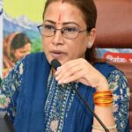 आंगन का मिलन” कार्यक्रम को महज कार्यक्रम नहीं, जनसेवा के महत्वपूर्ण अभियान के रूप में लें अधिकारी, रेखा आर्या।