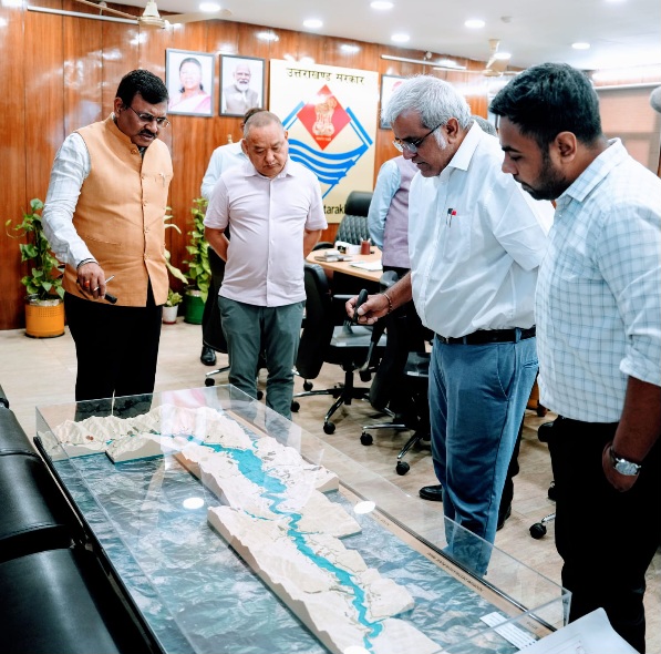 मुख्य सचिव ने टिहरी लेक एरिया का, मास्टर प्लान और जोनल प्लान तैयार करने के दिए निर्देश।