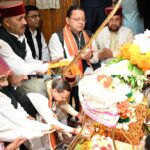 पीएम मोदी के सार्वजनिक जीवन व राष्ट सेवा के 25 वर्ष पूर्ण होने पर, सीएम धामी ने उत्तरकाशी के काशी विश्वनाथ मंदिर में की विशेष पूजा।