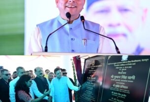 सीएम धामी ने सेलाकुई में HNB चिकित्सा शिक्षा विश्वविद्यालय परिसर में, 20.55 करोड़ रुपये की पांच योजनाओं का किया शिलान्यास एवं लोकार्पण।