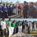 डीएम डॉ0 आशीष चौहान ने अधिकारियों, नगर निगम कर्मियों एवं विद्यालय की छात्राओं के साथ स्वयं उठाया कूड़ा, स्वच्छता का दिया संदेश।