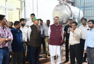 काशीपुर में एरोमा पार्क का किया स्थलीय निरीक्षण, कृषि मंत्री गणेश जोशी।