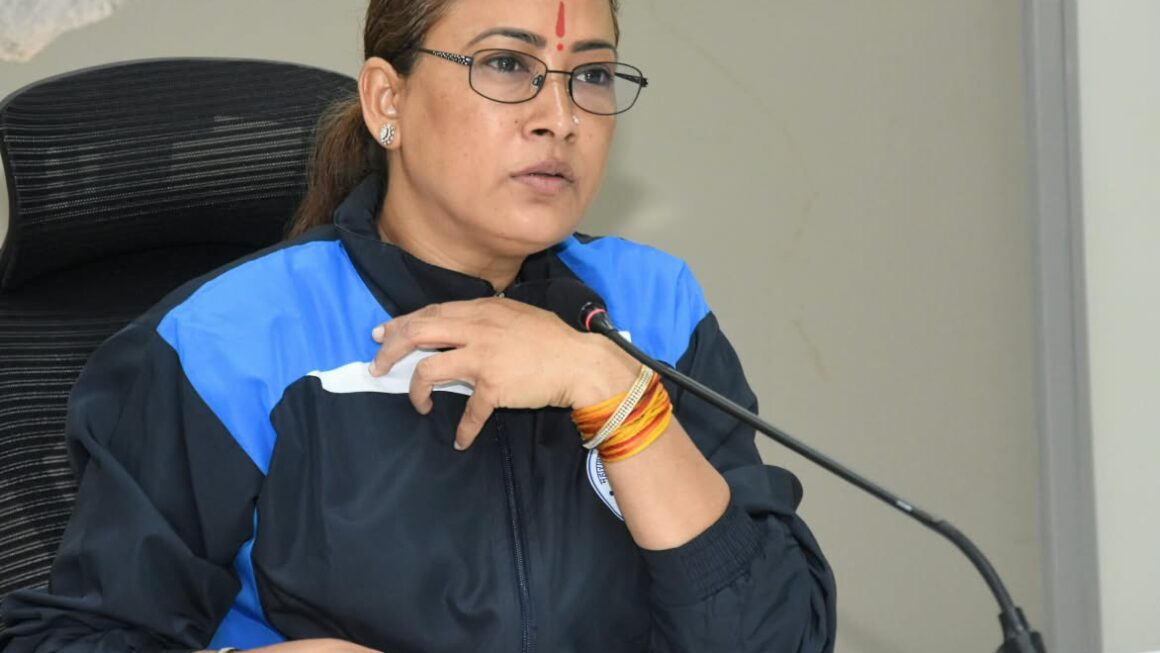 प्रधानमंत्री के ‘सबका साथ, सबका विकास’ के संकल्प को, धरातल पर उतार रहा ‘आंगन का मिलन’ अभियान, रेखा आर्या।