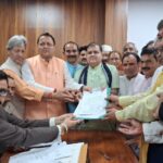 राज्यसभा सीट के लिए बीजेपी प्रत्याशी, दिनेश आर्य ने किया नामांकन, मुख्यमंत्री पुष्कर धामी हुए शामिल। 