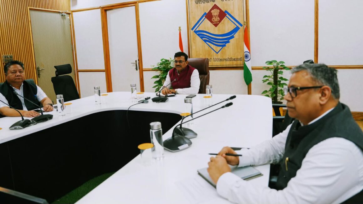 मुख्य सचिव ने दिए निर्देश, जनपदों के लंबित प्रकरणों के निस्तारण में तेजी लाएं विभाग। 