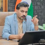 देहरादून में कम लिंगानुपात वाले क्षेत्रों पर रहेगी विशेष नजर, अल्ट्रासाउंड केंद्रों की होगी सघन निगरानी, डीएम डॉ. आशीष चौहान।
