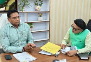 सीएम धामी के निर्देशों पर नरेंद्र नगर में, पार्किंग निर्माण की प्रक्रिया तेज, ₹1.38 करोड़ की धनराशि शीघ्र जारी करने के दिए निर्देश।