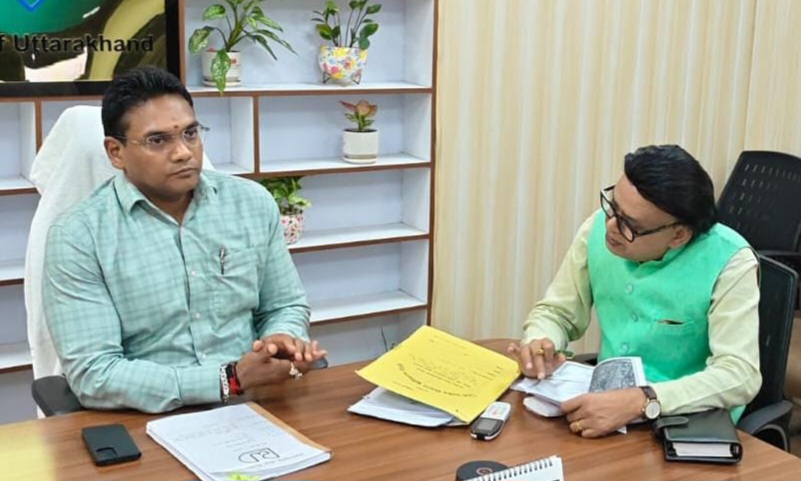 सीएम धामी के निर्देशों पर नरेंद्र नगर में, पार्किंग निर्माण की प्रक्रिया तेज, ₹1.38 करोड़ की धनराशि शीघ्र जारी करने के दिए निर्देश।