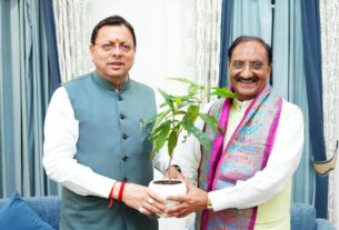 मुख्यमंत्री पुष्कर धामी से, पूर्व केंद्रीय मंत्री डॉ. रमेश पोखरियाल ‘निशंक’ ने की शिष्टाचार भेंट।