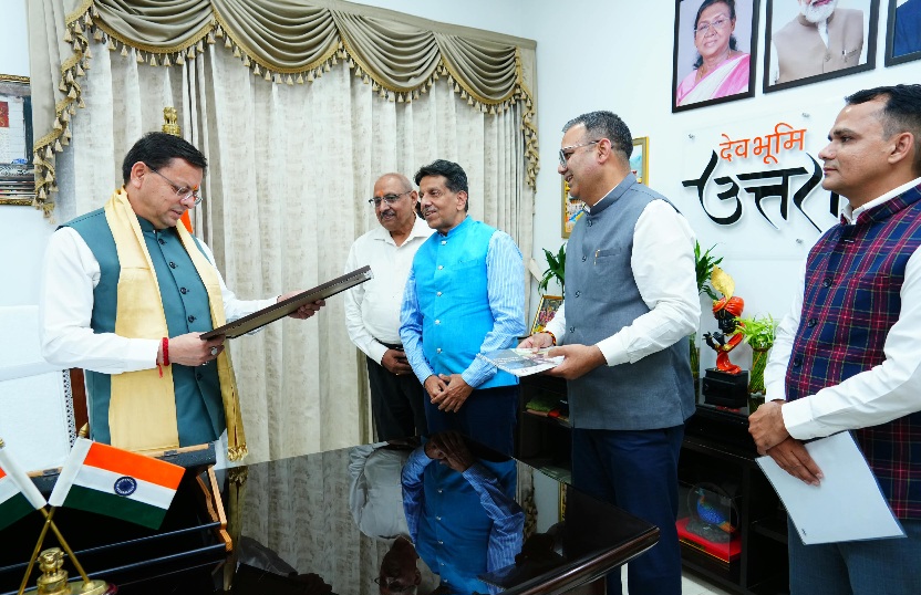 मुख्यमंत्री पुष्कर सिंह धामी से ईईपीसी के चेयरमैन पंकज चड्ढा ने की भेंट।