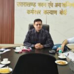 मुख्यमंत्री श्रमिक स्वास्थ्य सुरक्षा योजना बनी दूसरे राज्यों के लिए प्रेरणा, उत्तर प्रदेश की टीम ने समझा उत्तराखण्ड का मॉडल।