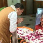 मुख्यमंत्री धामी ने विधानसभा में, पूर्व मुख्यमंत्री स्वर्गीय मेजर जनरल भुवन चन्द्र खण्डूड़ी को दी भावभीनी श्रद्धांजलि।