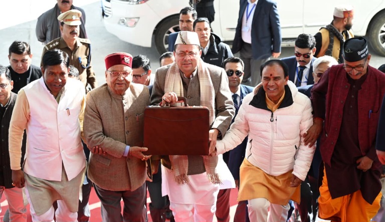 सीएम पुष्कर सिंह धामी के नेतृत्व में, गैरसैंण में एक साल में दो विधानसभा सत्र।