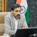 बुक्सा जनजाति के 46 गांवों के परिवारों को मिलेगा आवास, शिक्षा, स्वास्थ्य और अन्य मूलभूत सुविधाओं का लाभ, डीएम डा. आशीष चौहान। 