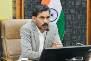 बुक्सा जनजाति के 46 गांवों के परिवारों को मिलेगा आवास, शिक्षा, स्वास्थ्य और अन्य मूलभूत सुविधाओं का लाभ, डीएम डा. आशीष चौहान।